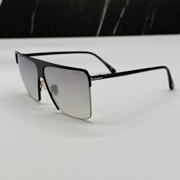 NEW TOM FORD SOFI TF840 01C SUNGLASSES WOMEN SQUARE BLACK EYEWEAR FT0840/S - Picture 6 of 13